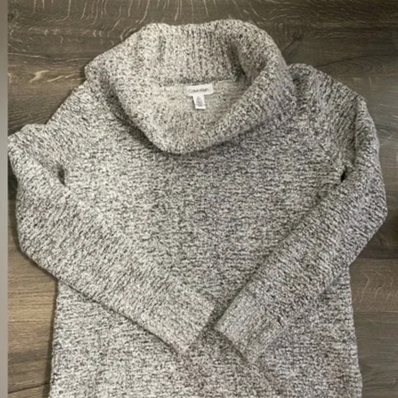 Calvin Klein Cosy Turtleneck - Picture 1 of 4